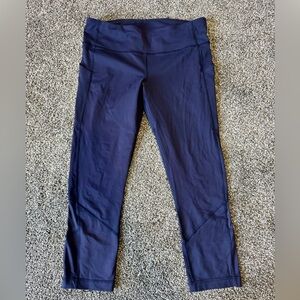 Lululemon Pace Rival 23” Crop leggings in True Navy Size 8